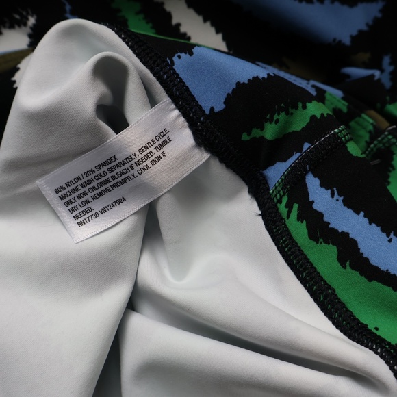 Diane Von Furstenberg for Target DVF Disco Zebra Print Bike Shorts Womens L - Picture 4 of 5